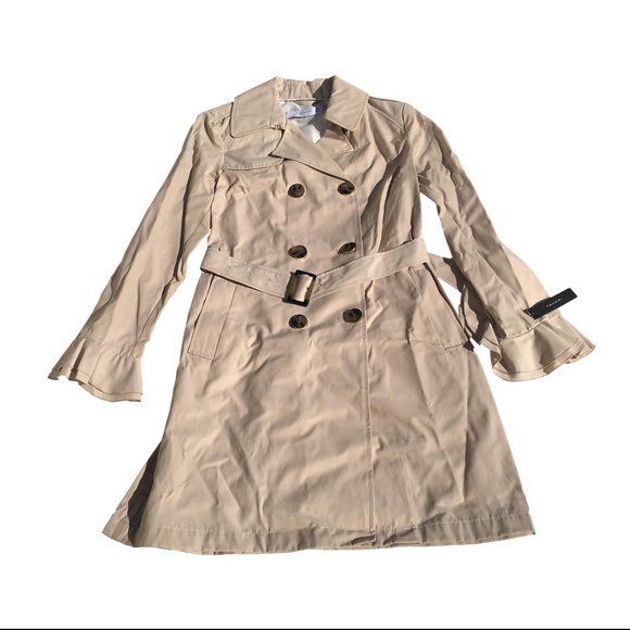 Tahari Other - Tahari Stella Ruffled Trench Coat
